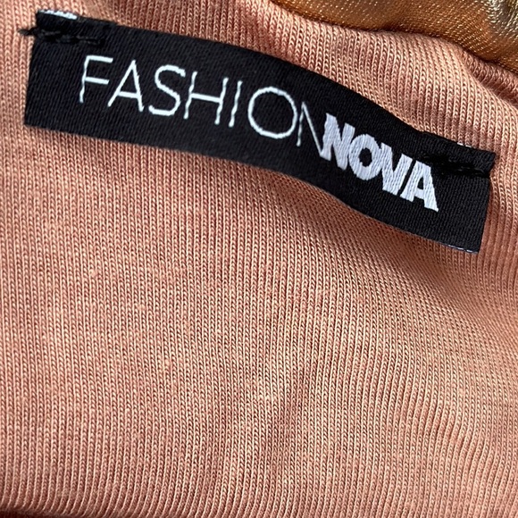 Fashion Nova Gold Strapless Ruched Tube Top Size S - Picture 6 of 7